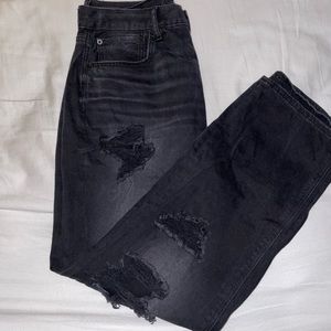 American Eagle 90’s Boyfriend Jean